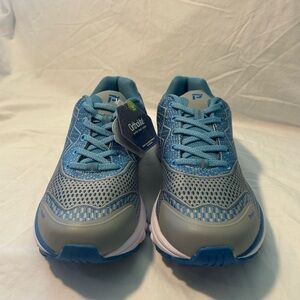 Brand New Women’s Size 10 Propet Running Shoes
